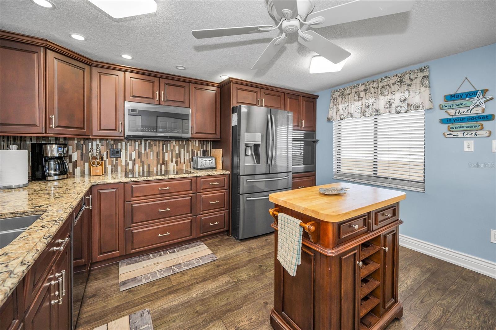 Image 12 of 69 For 14950 Gulf Boulevard 1206