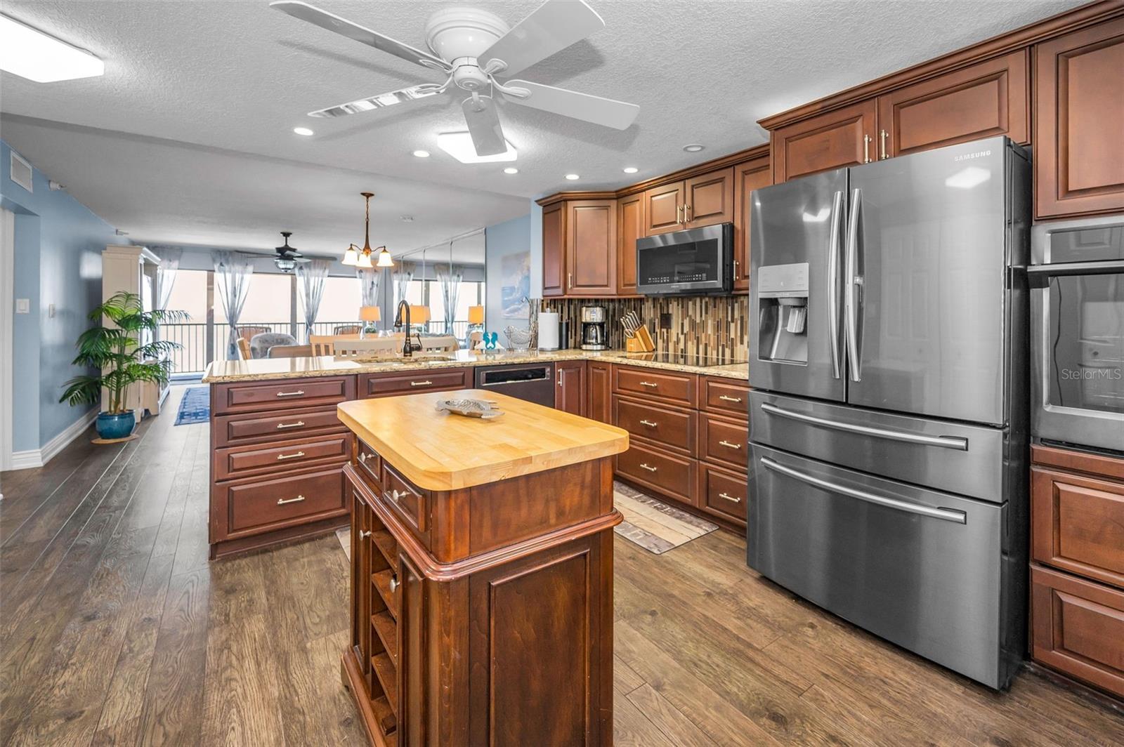 Image 13 of 69 For 14950 Gulf Boulevard 1206