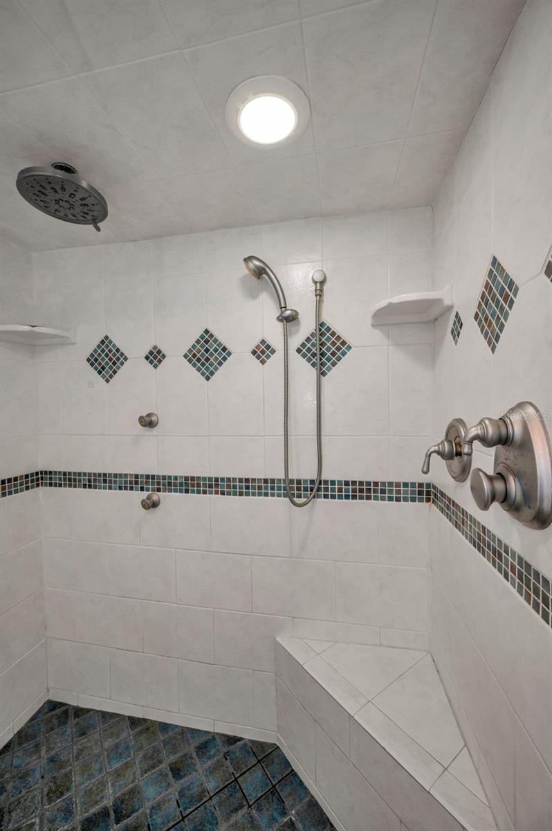 Image 21 of 69 For 14950 Gulf Boulevard 1206
