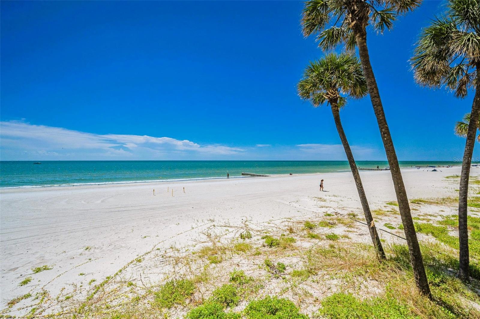 Image 57 of 69 For 14950 Gulf Boulevard 1206