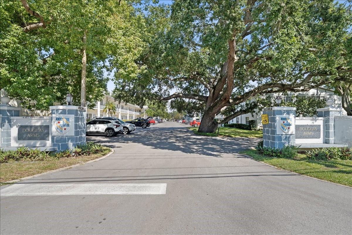 Image 42 of 54 For 200 Glennes Lane 108