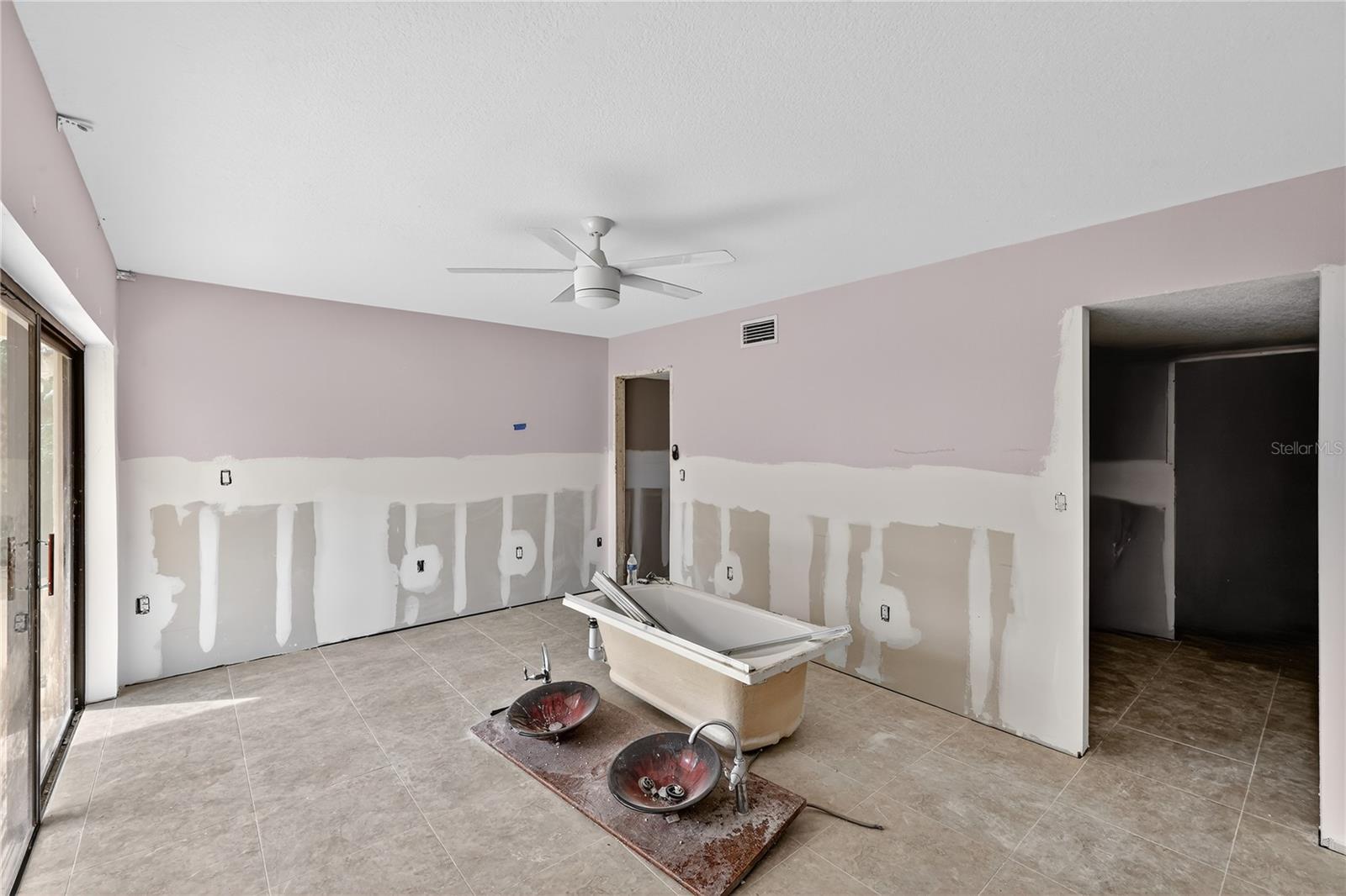 Image 22 of 51 For 7550 Sunshine Skyway Lane S P12