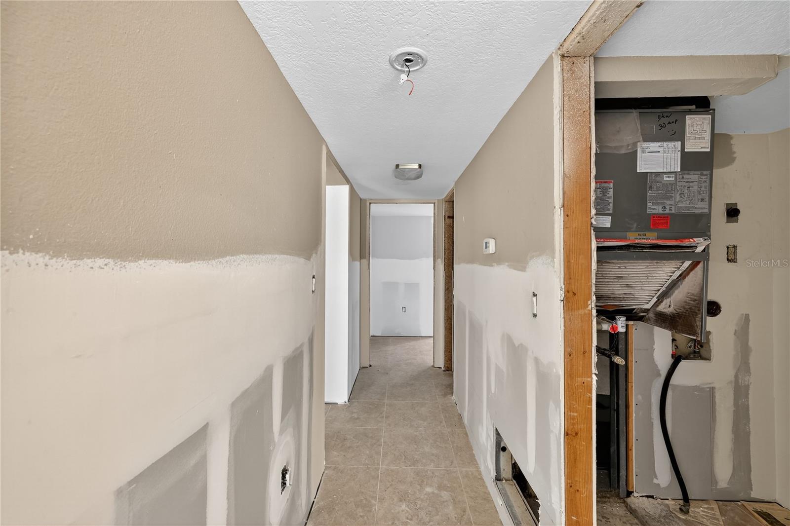 Image 37 of 51 For 7550 Sunshine Skyway Lane S P12