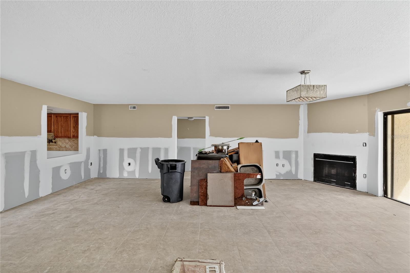 Image 4 of 51 For 7550 Sunshine Skyway Lane S P12