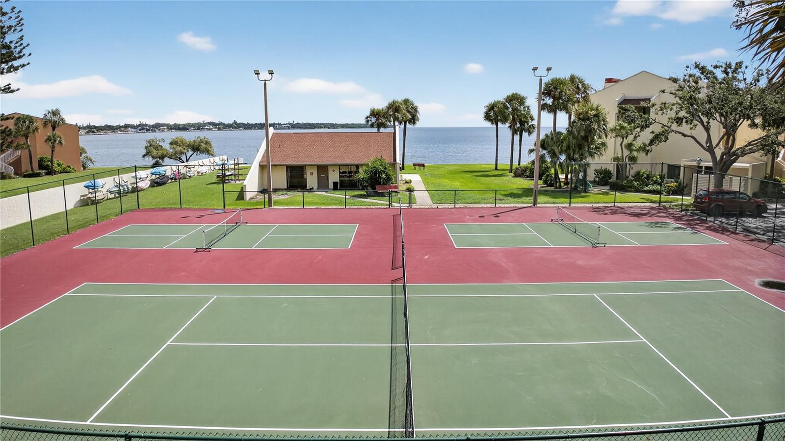 Image 46 of 51 For 7550 Sunshine Skyway Lane S P12