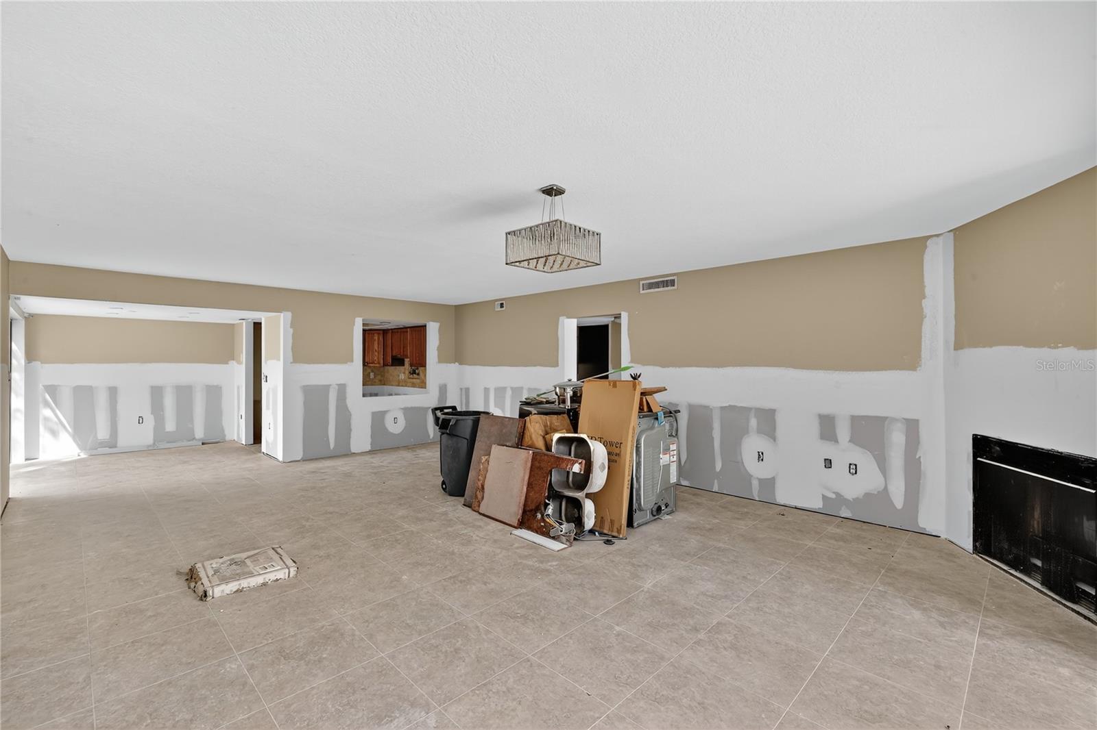 Image 8 of 51 For 7550 Sunshine Skyway Lane S P12