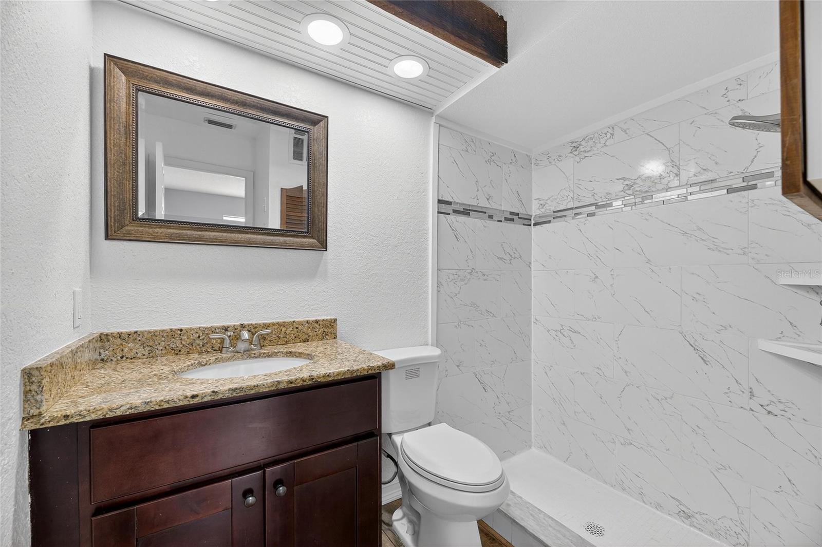 Image 20 of 34 For 6420 69th Avenue N