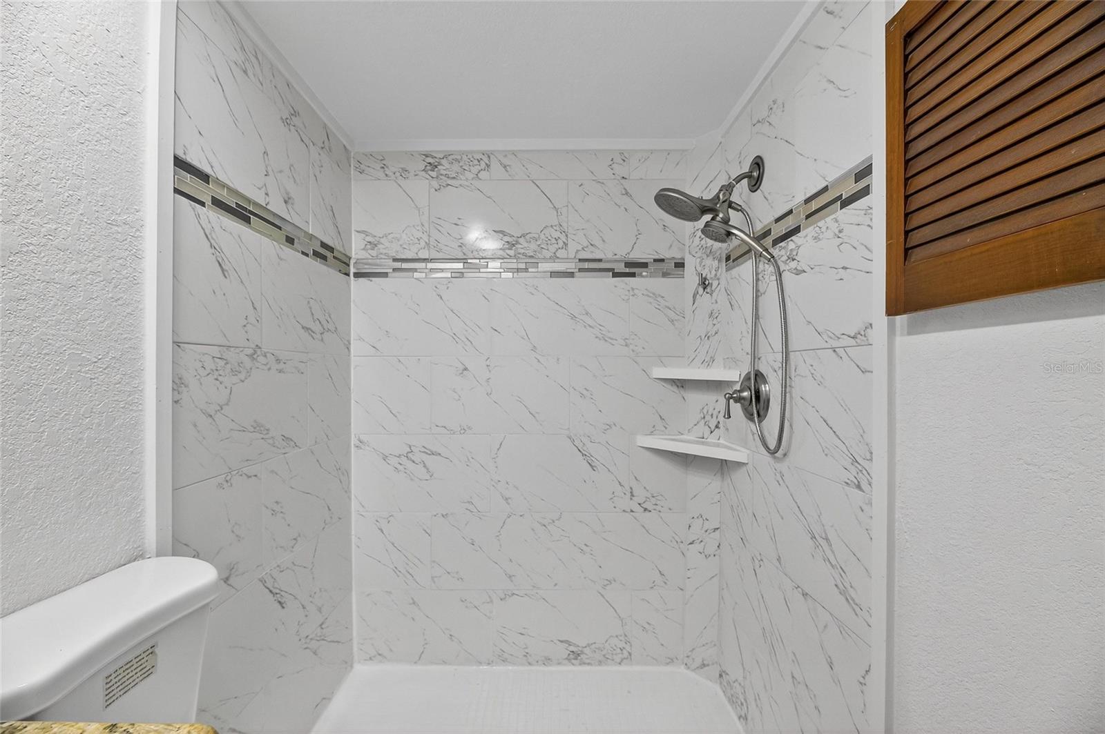 Image 21 of 34 For 6420 69th Avenue N