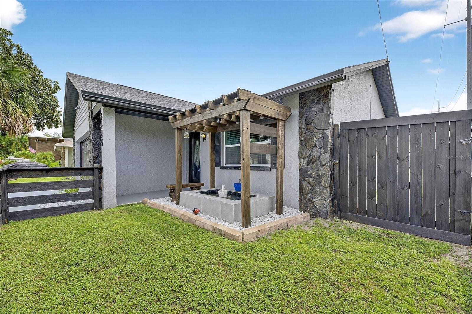 Image 6 of 34 For 6420 69th Avenue N