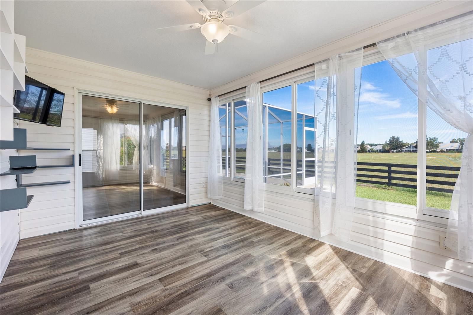 Image 18 of 46 For 1244 Carvello Drive