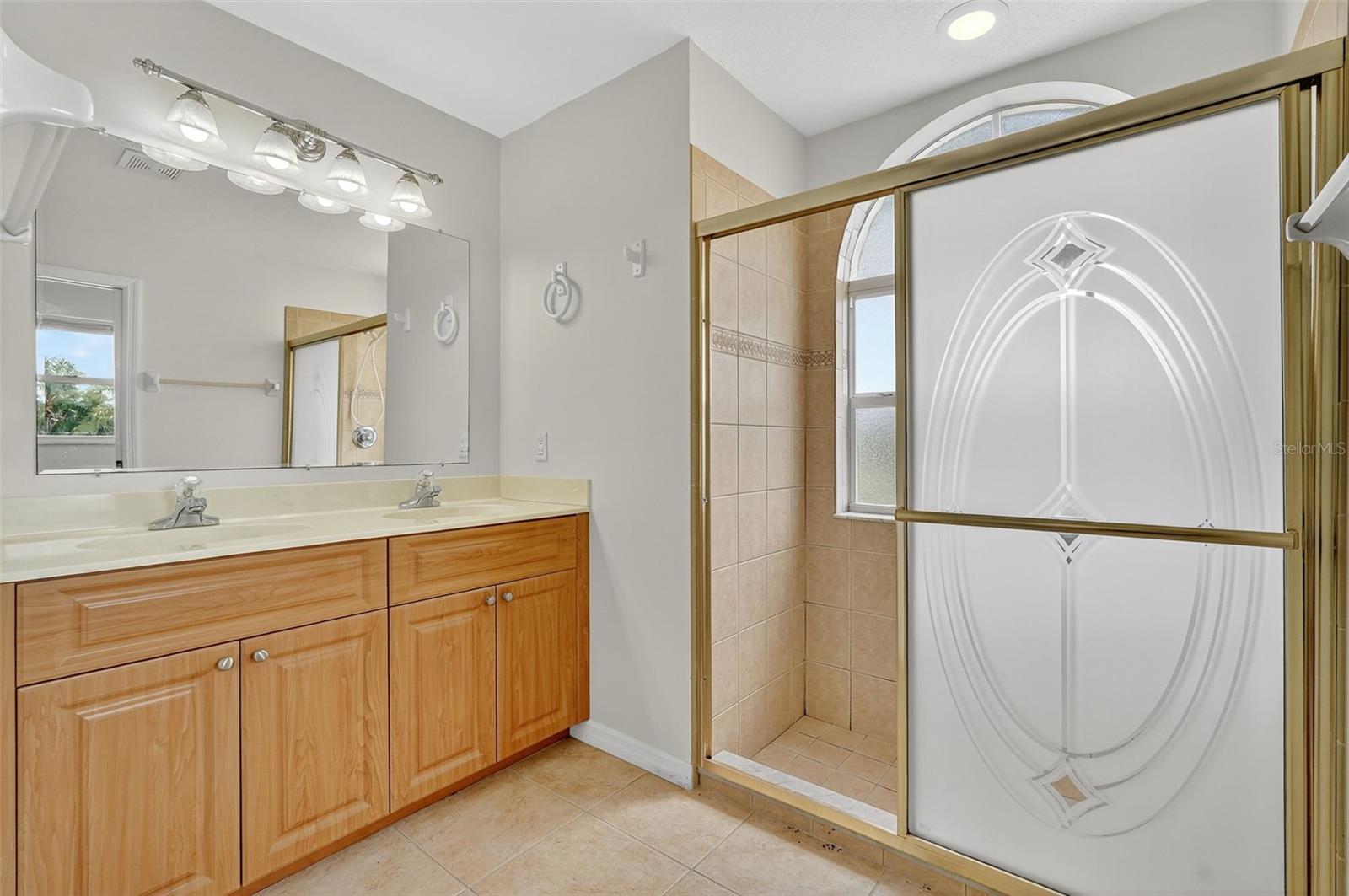 Image 16 of 49 For 3447 Loveland Boulevard