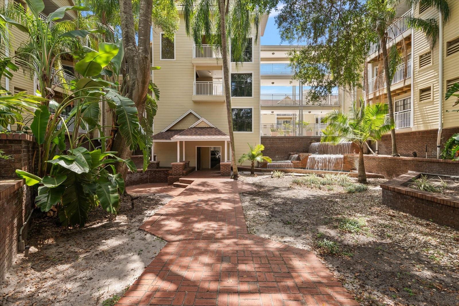 Image 2 of 26 For 1000 Horatio Street 215