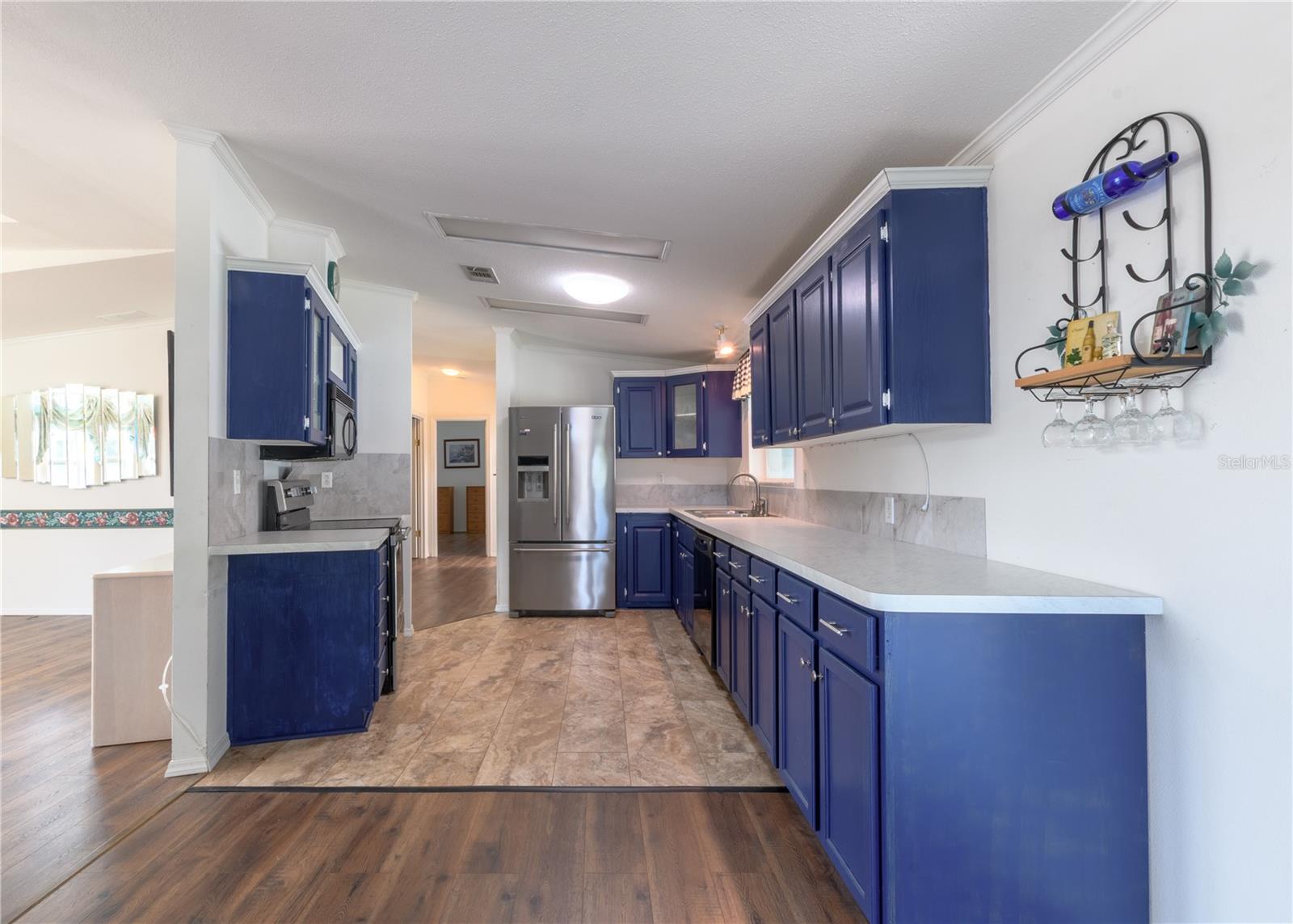 Image 19 of 52 For 5823 Navaho Court