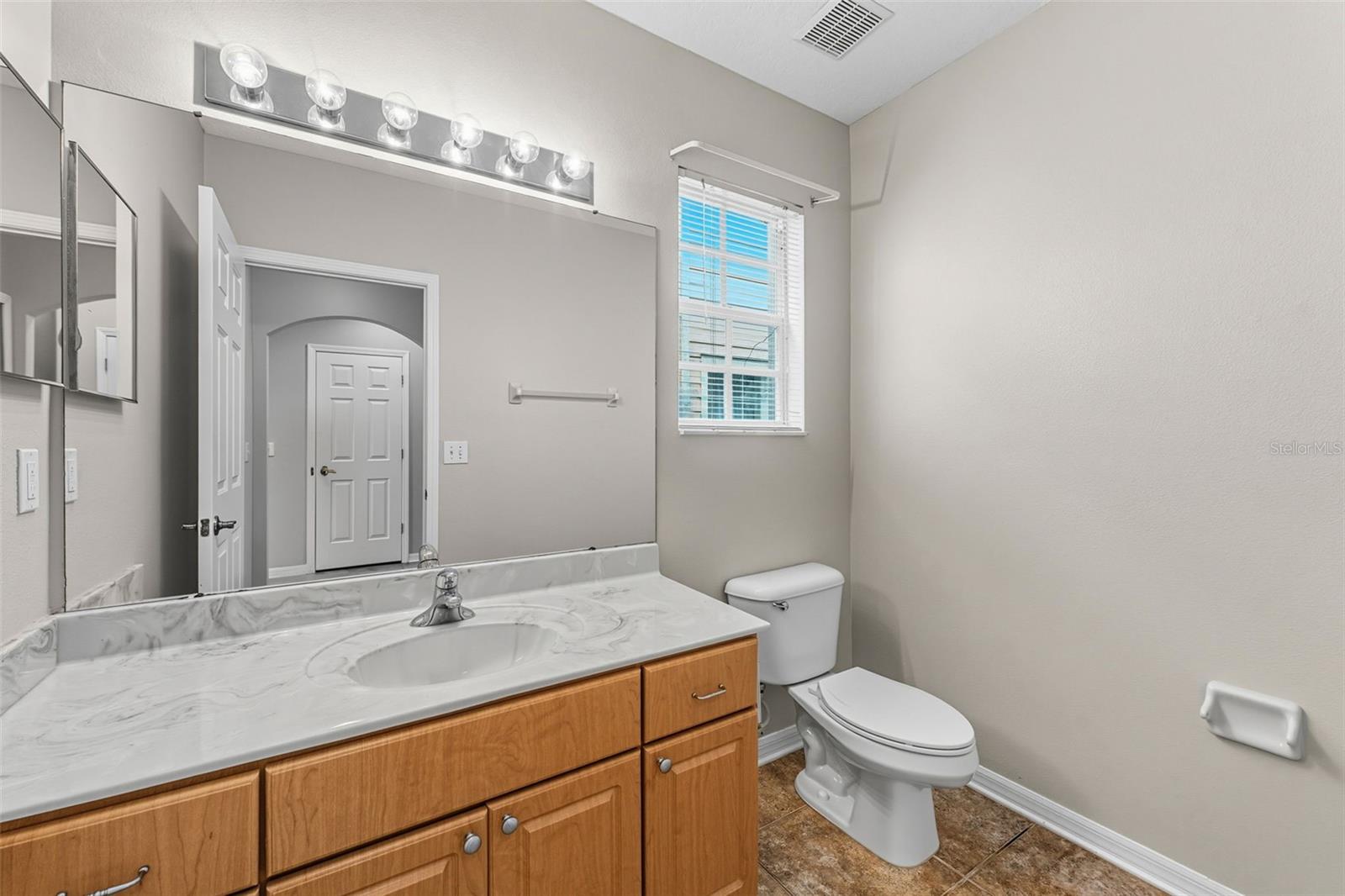Image 12 of 41 For 16221 Bridgecrossing Drive