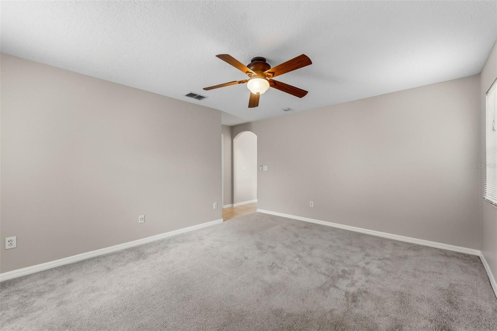 Image 14 of 41 For 16221 Bridgecrossing Drive