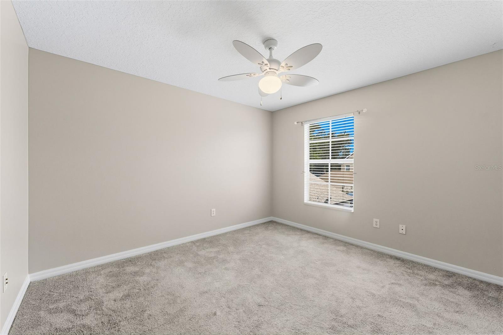 Image 18 of 41 For 16221 Bridgecrossing Drive