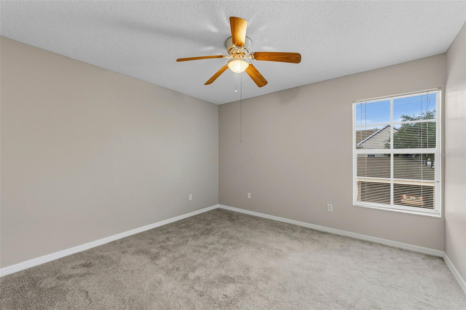 Image 29 of 41 For 16221 Bridgecrossing Drive
