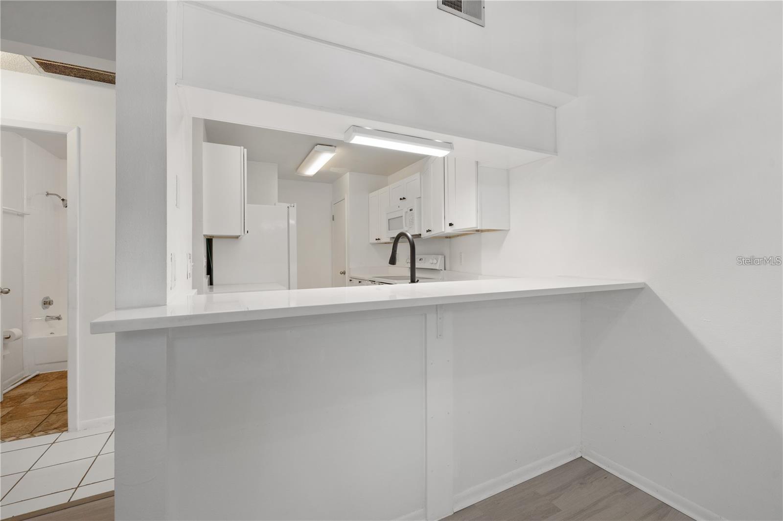 Image 6 of 19 For 4004 Dream Oak Place 203