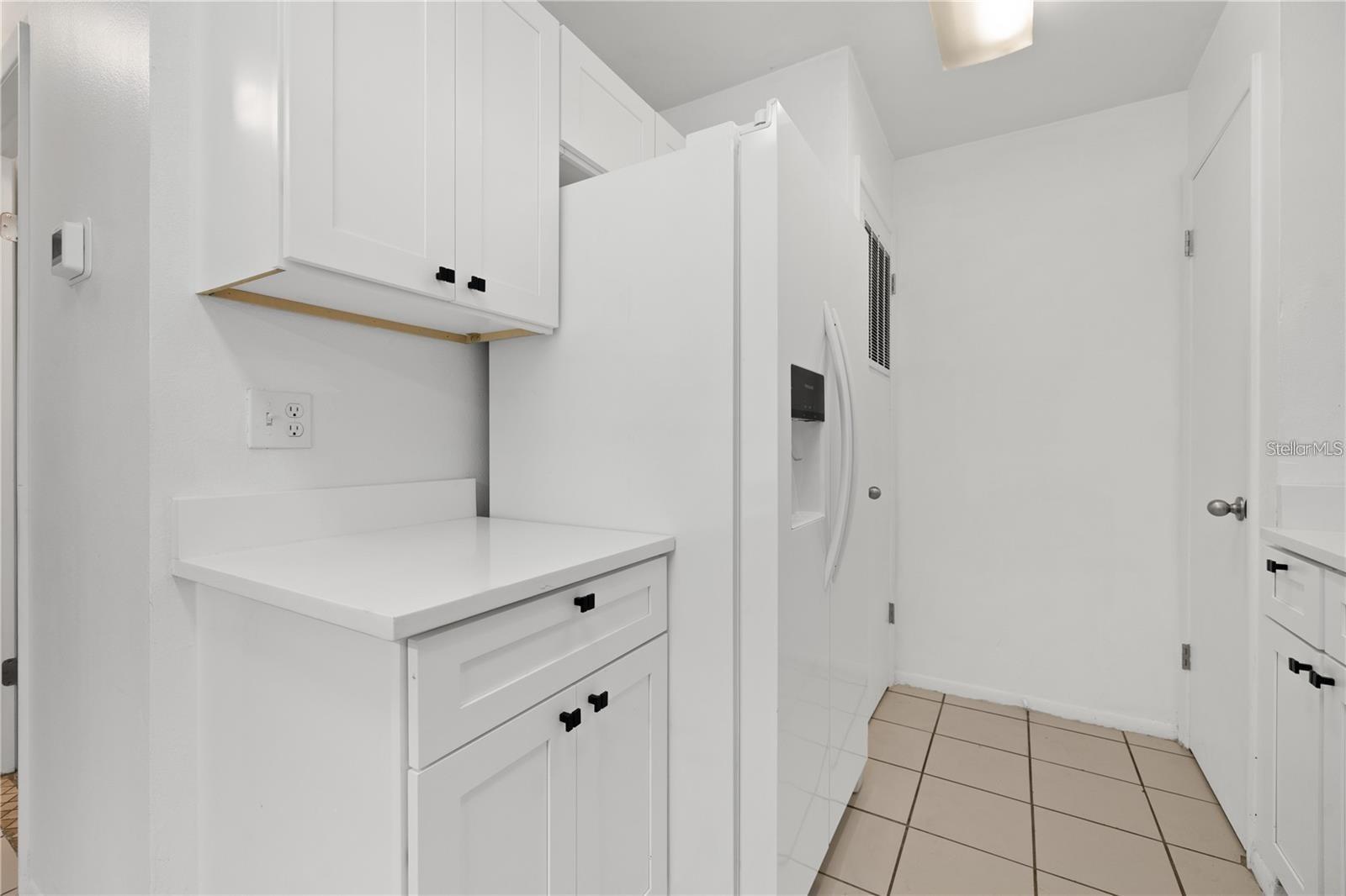 Image 9 of 19 For 4004 Dream Oak Place 203
