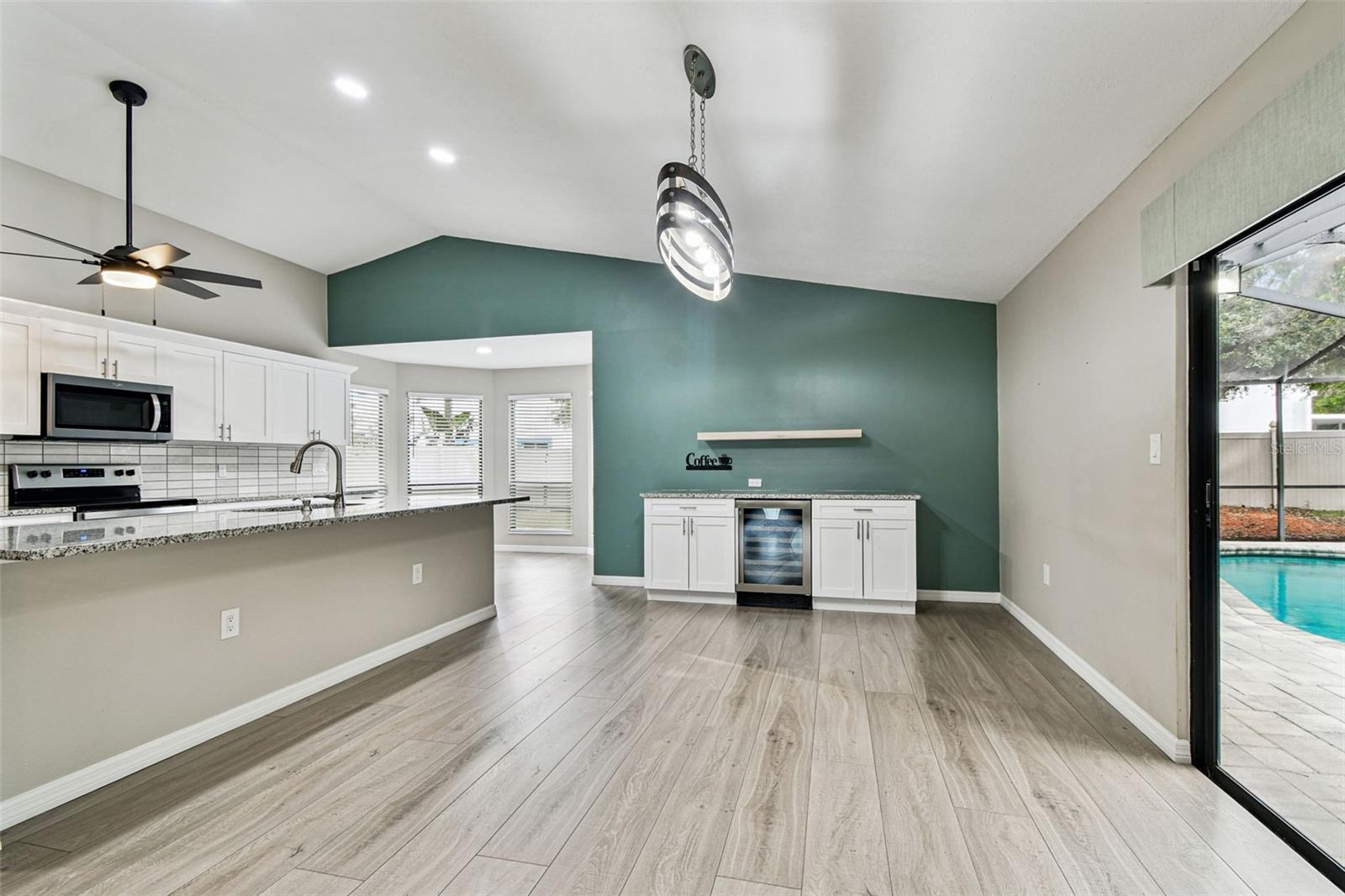 Image 17 of 71 For 2504 Gulfbreeze Circle