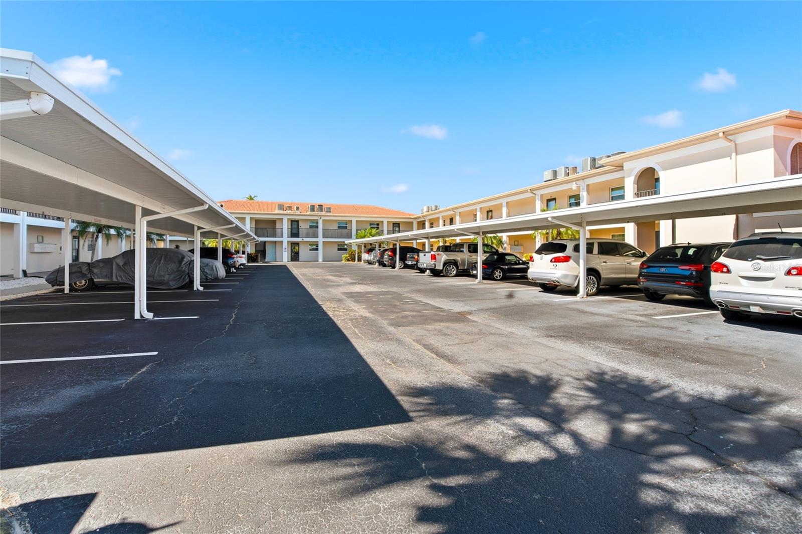 Image 44 of 68 For 10350 Imperial Point Drive W 4