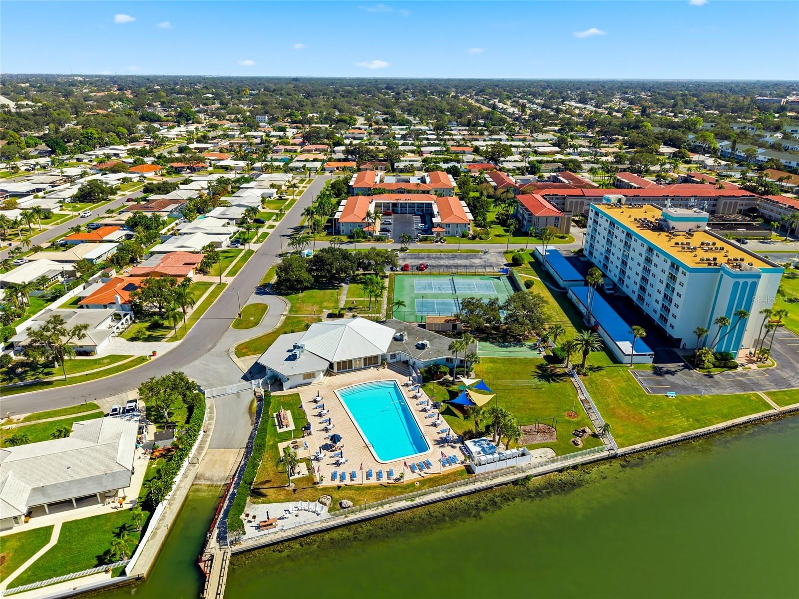 Image 51 of 68 For 10350 Imperial Point Drive W 4