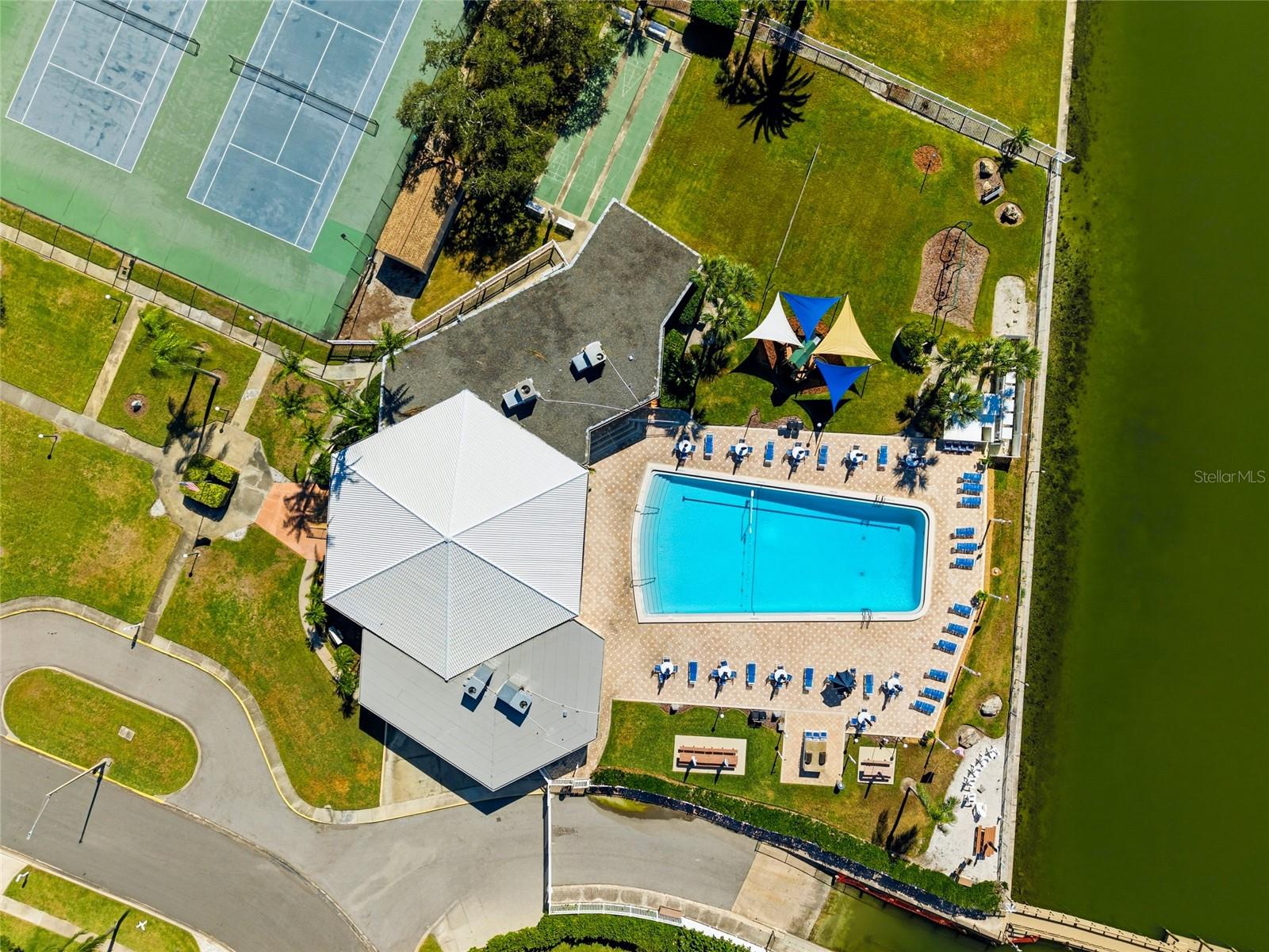 Image 52 of 68 For 10350 Imperial Point Drive W 4