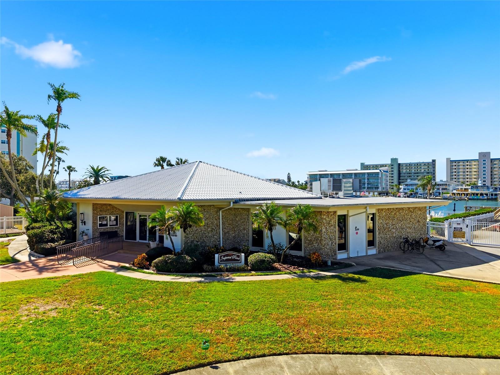 Image 57 of 68 For 10350 Imperial Point Drive W 4