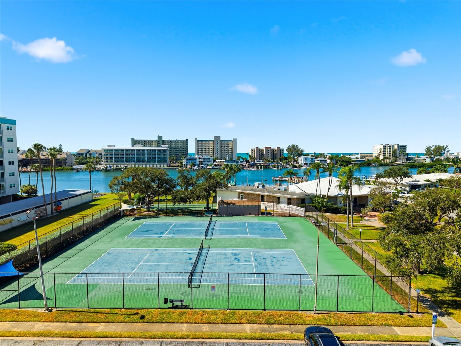 Image 62 of 68 For 10350 Imperial Point Drive W 4