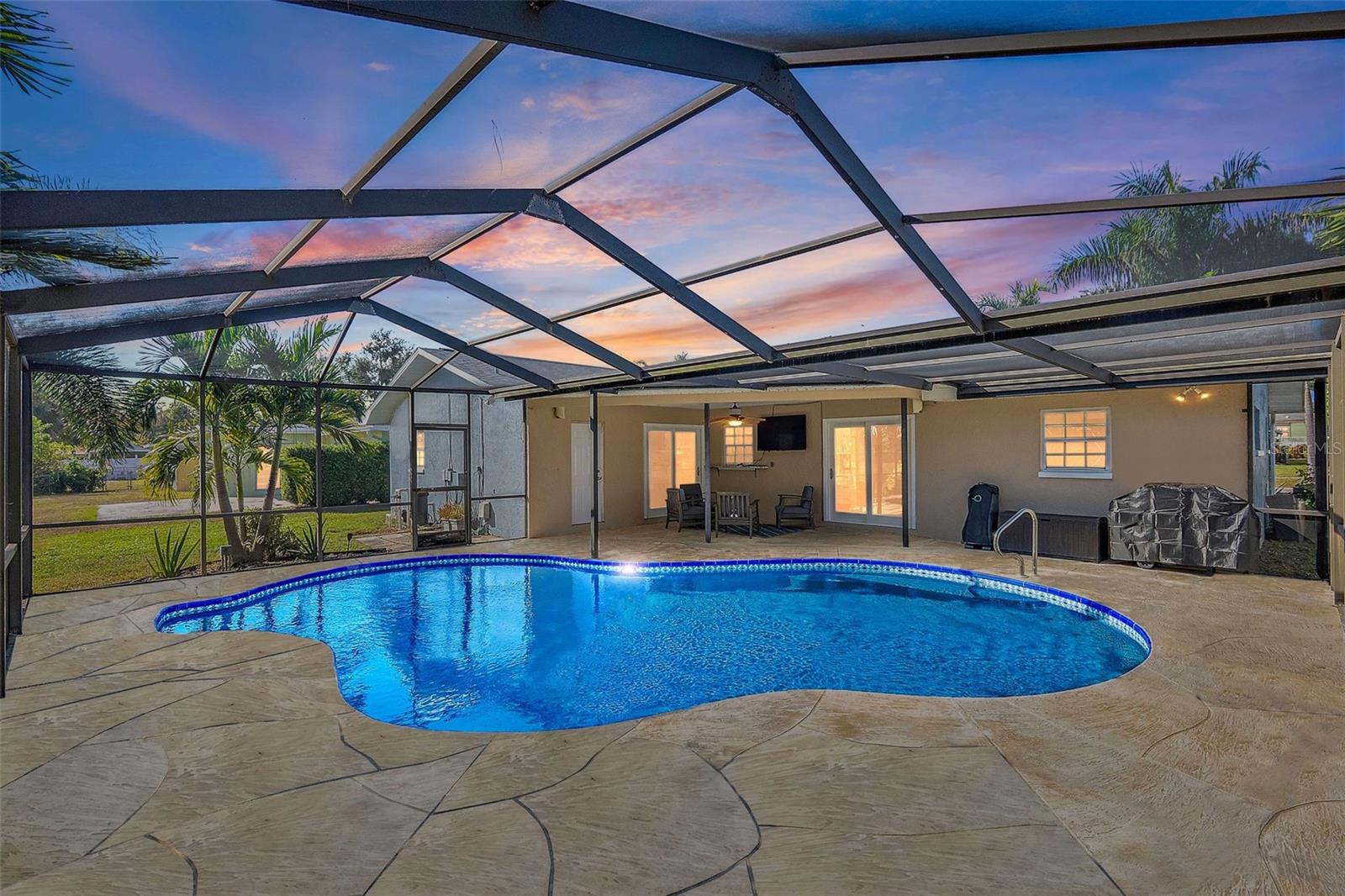 Image 18 of 40 For 13119 111th Lane