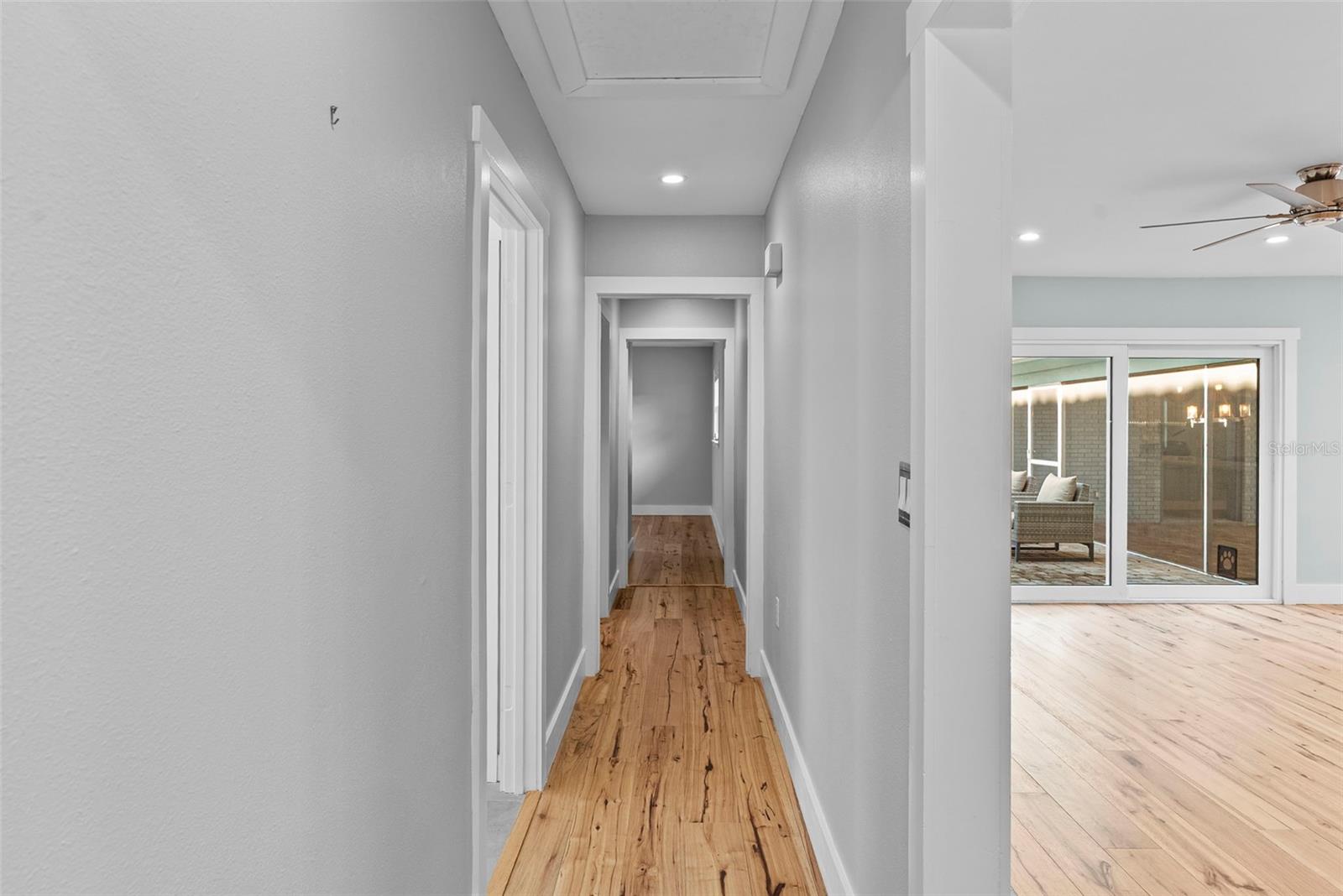 Image 19 of 56 For 710 Davis Boulevard