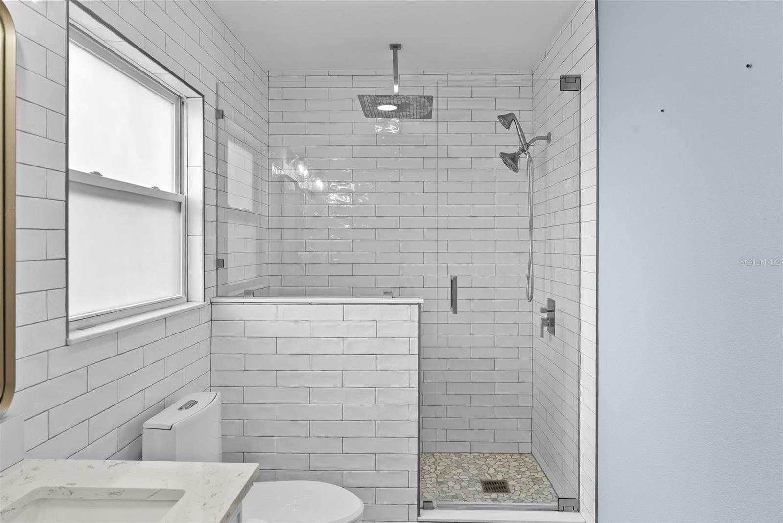 Image 23 of 56 For 710 Davis Boulevard