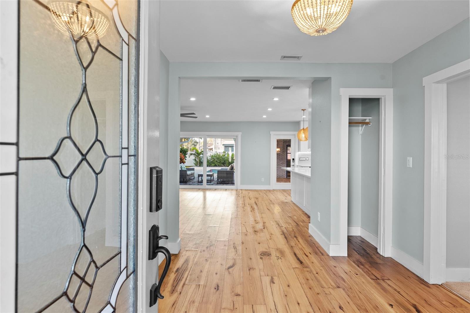 Image 3 of 56 For 710 Davis Boulevard