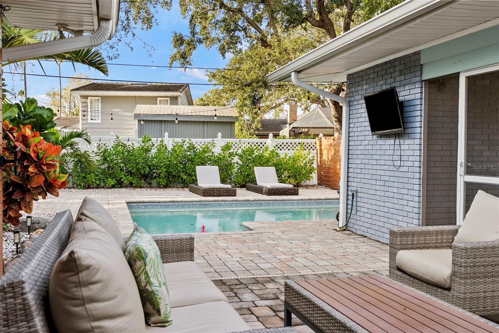 Image 39 of 56 For 710 Davis Boulevard