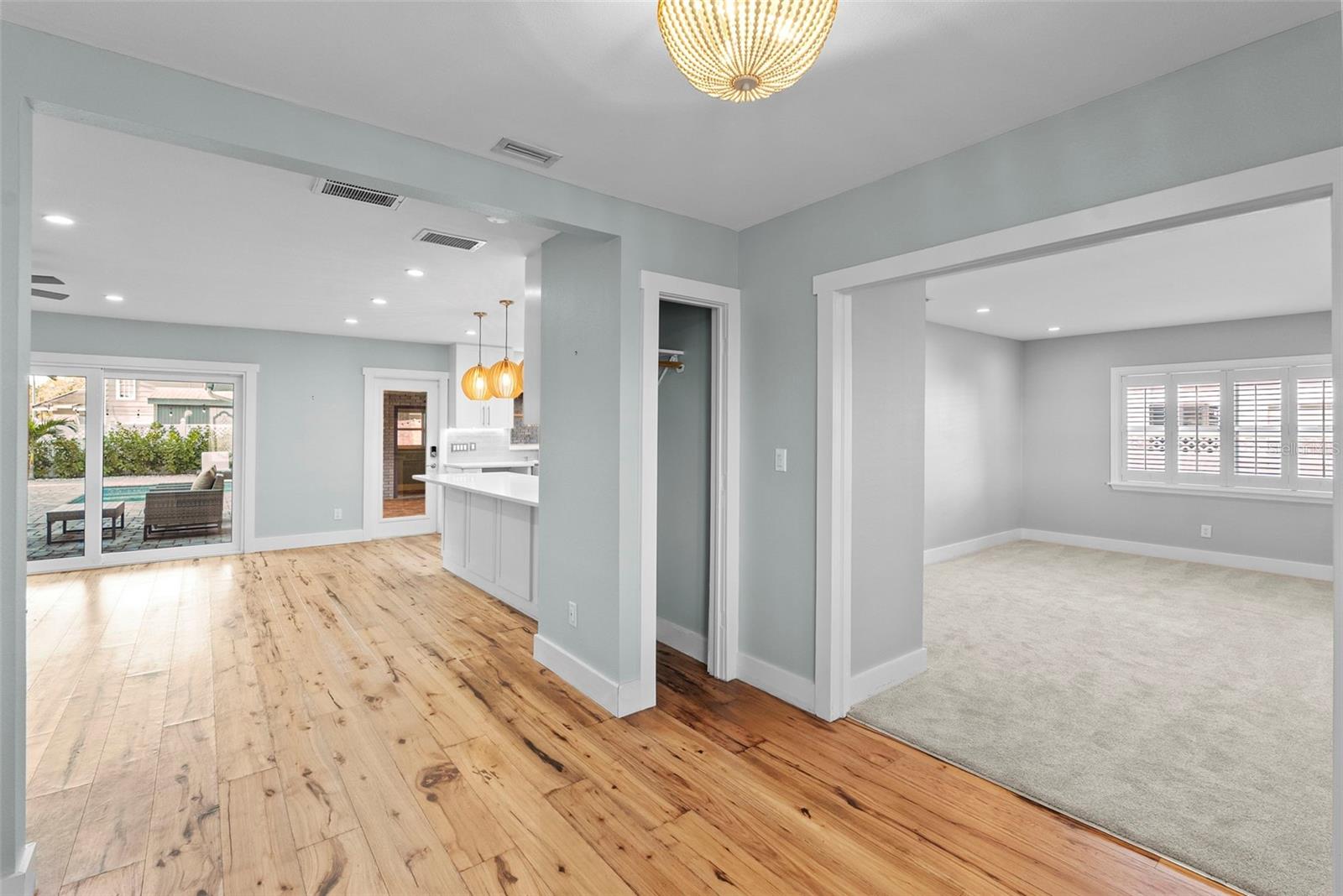 Image 4 of 56 For 710 Davis Boulevard