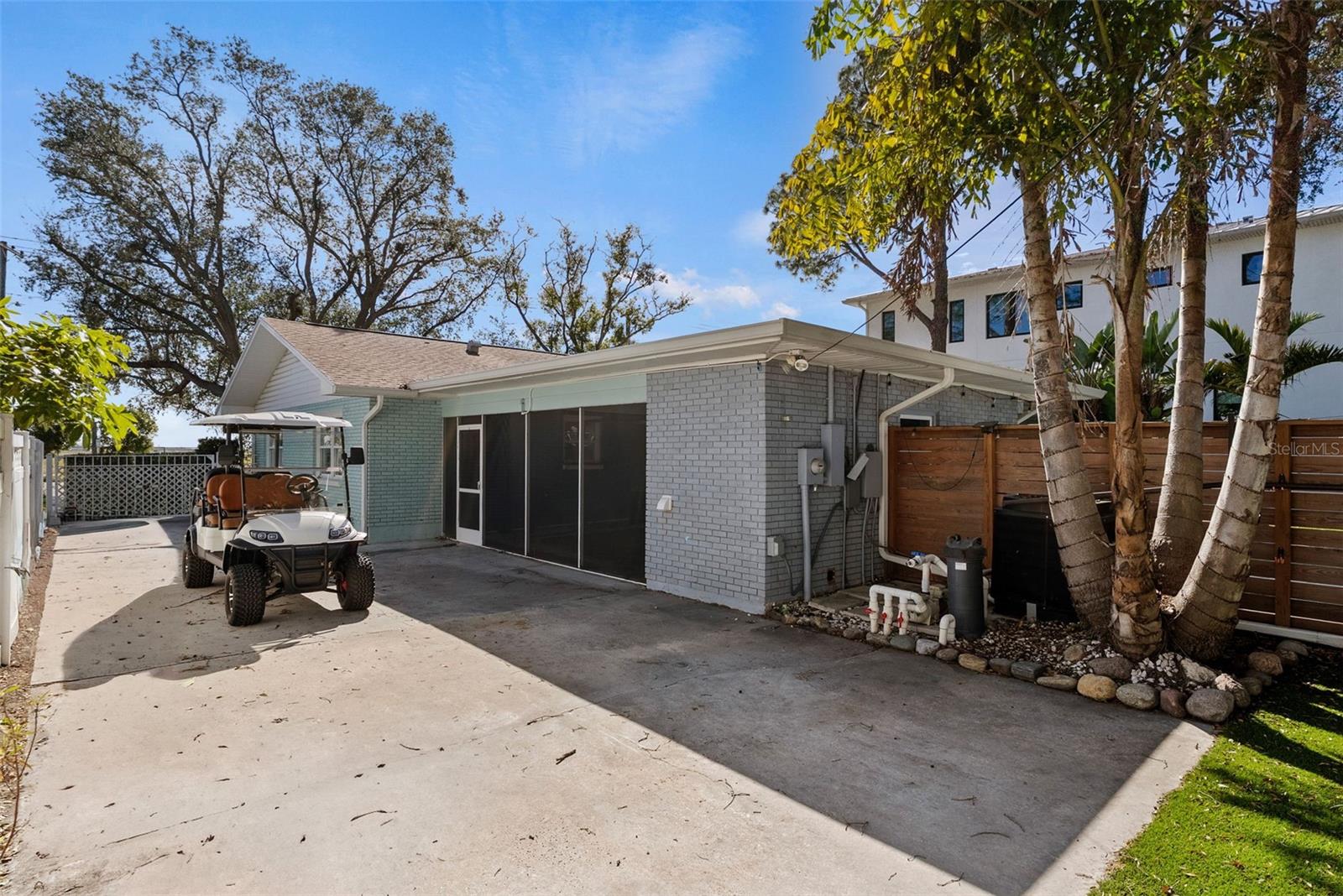 Image 49 of 56 For 710 Davis Boulevard