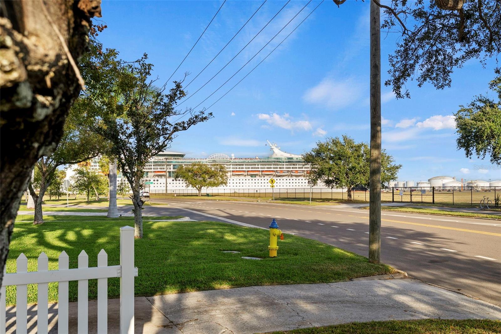 Image 52 of 56 For 710 Davis Boulevard