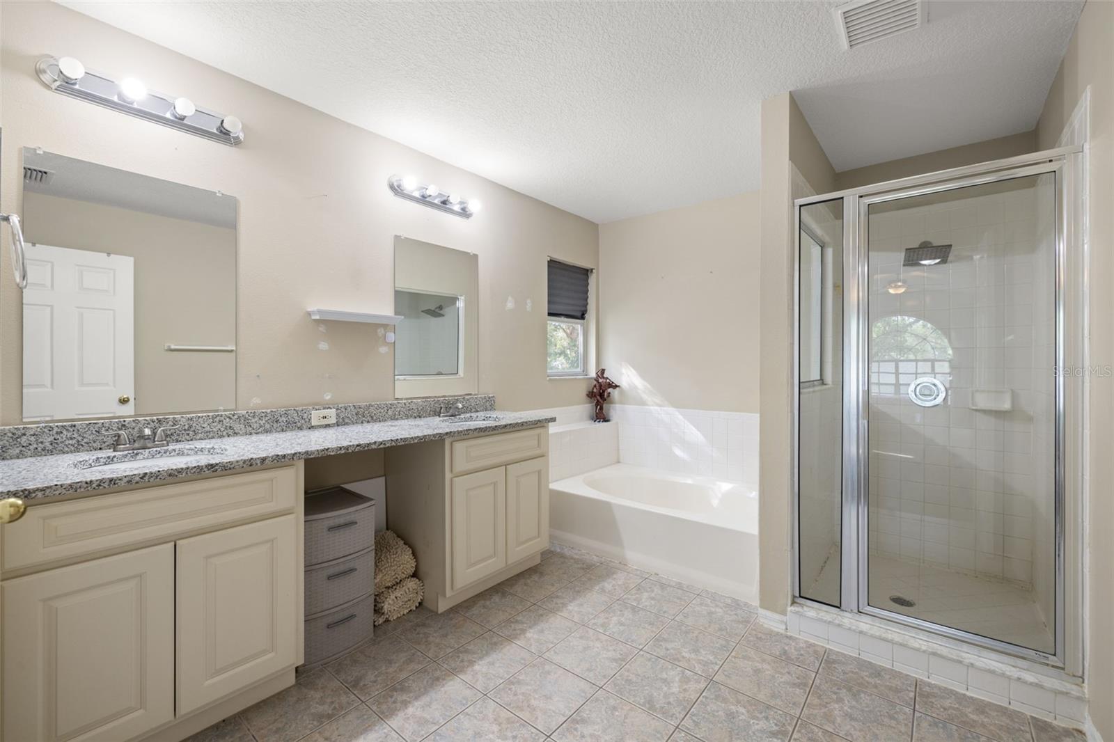 Image 21 of 46 For 9205 Celebration Court