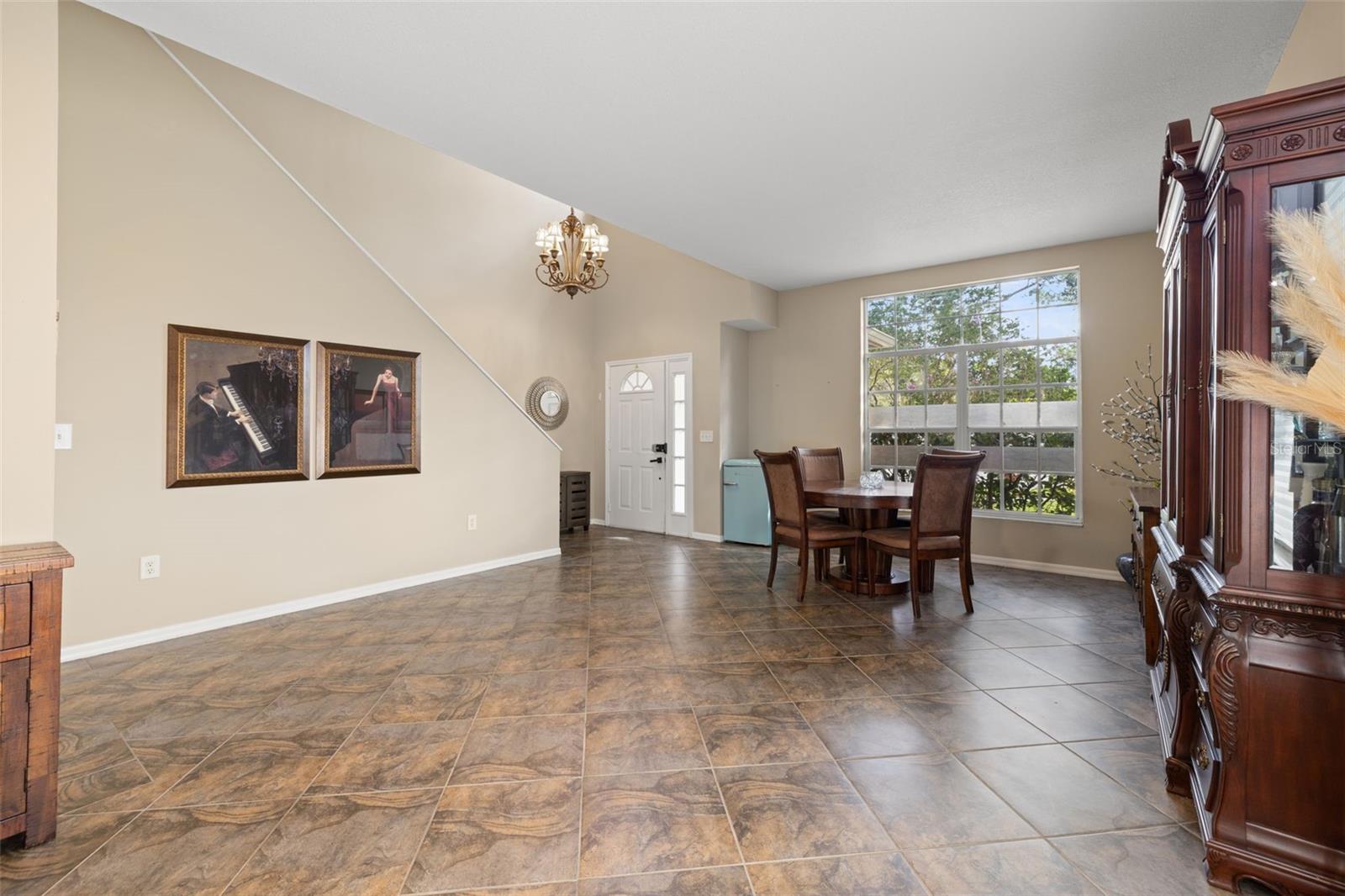 Image 5 of 46 For 9205 Celebration Court