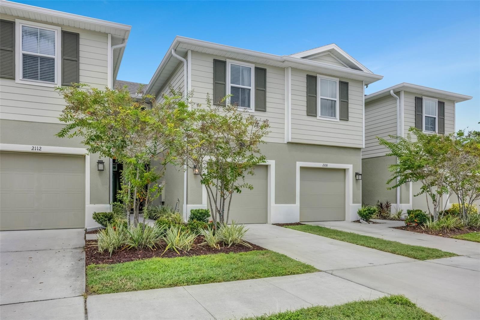 Image 2 of 42 For 2110 Laceflower Drive