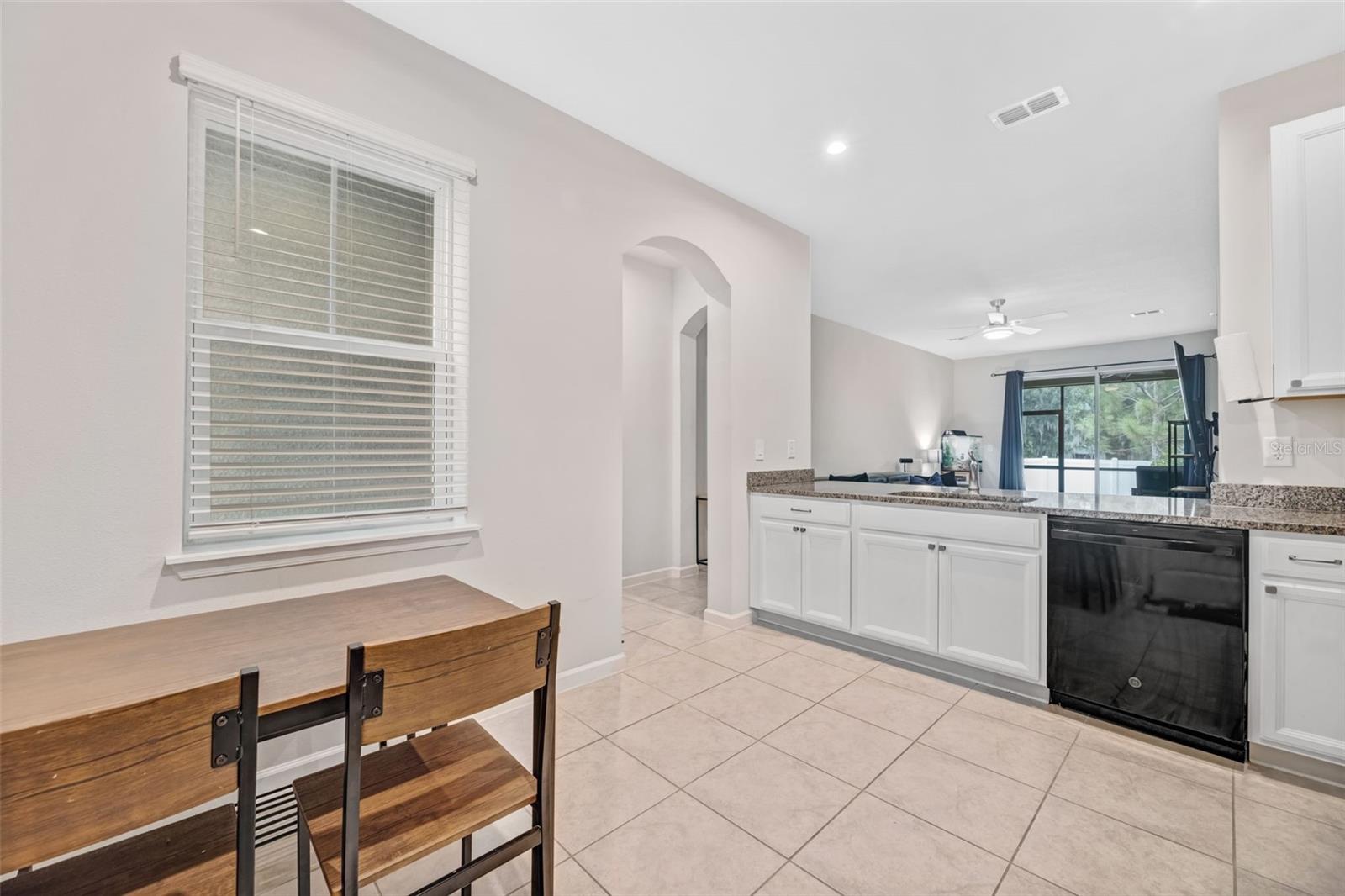 Image 7 of 42 For 2110 Laceflower Drive
