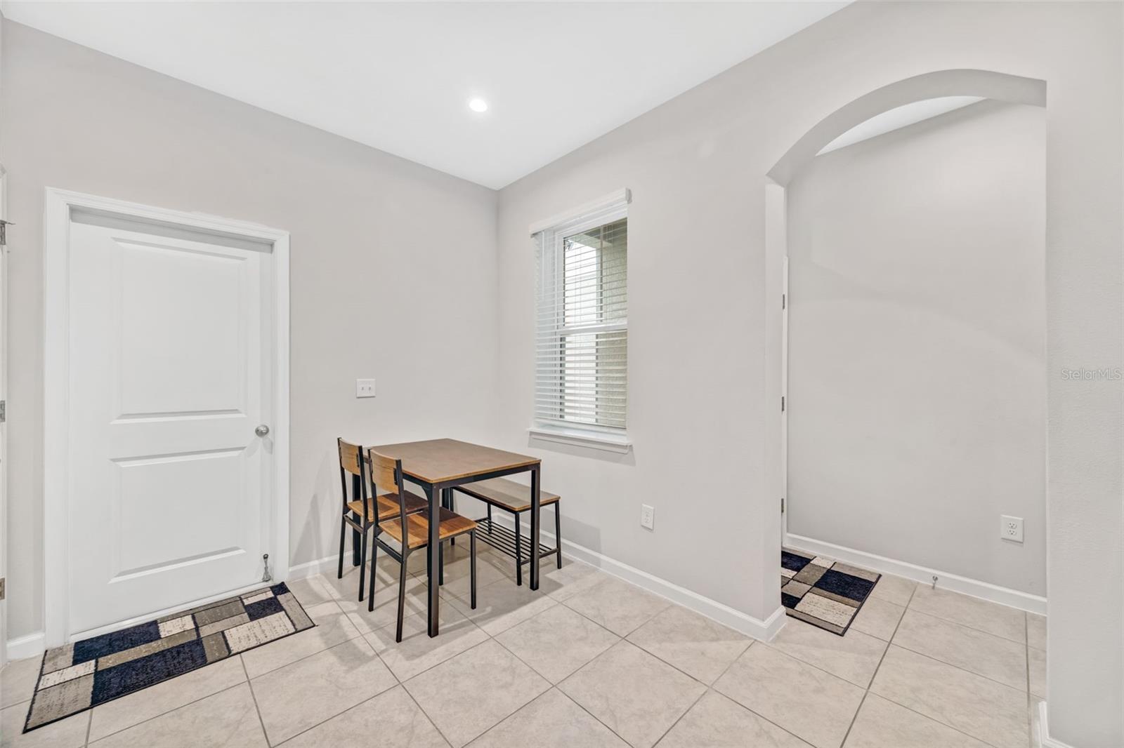 Image 9 of 42 For 2110 Laceflower Drive