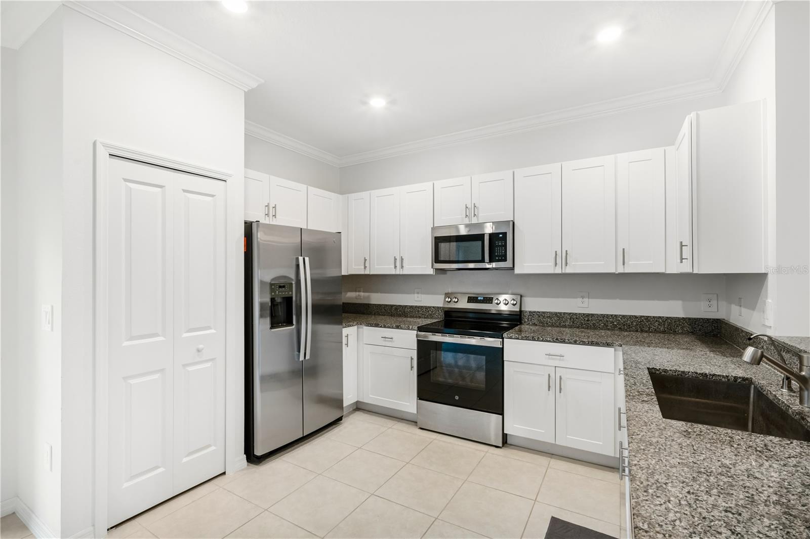 Image 9 of 25 For 36460 Well Hill Way