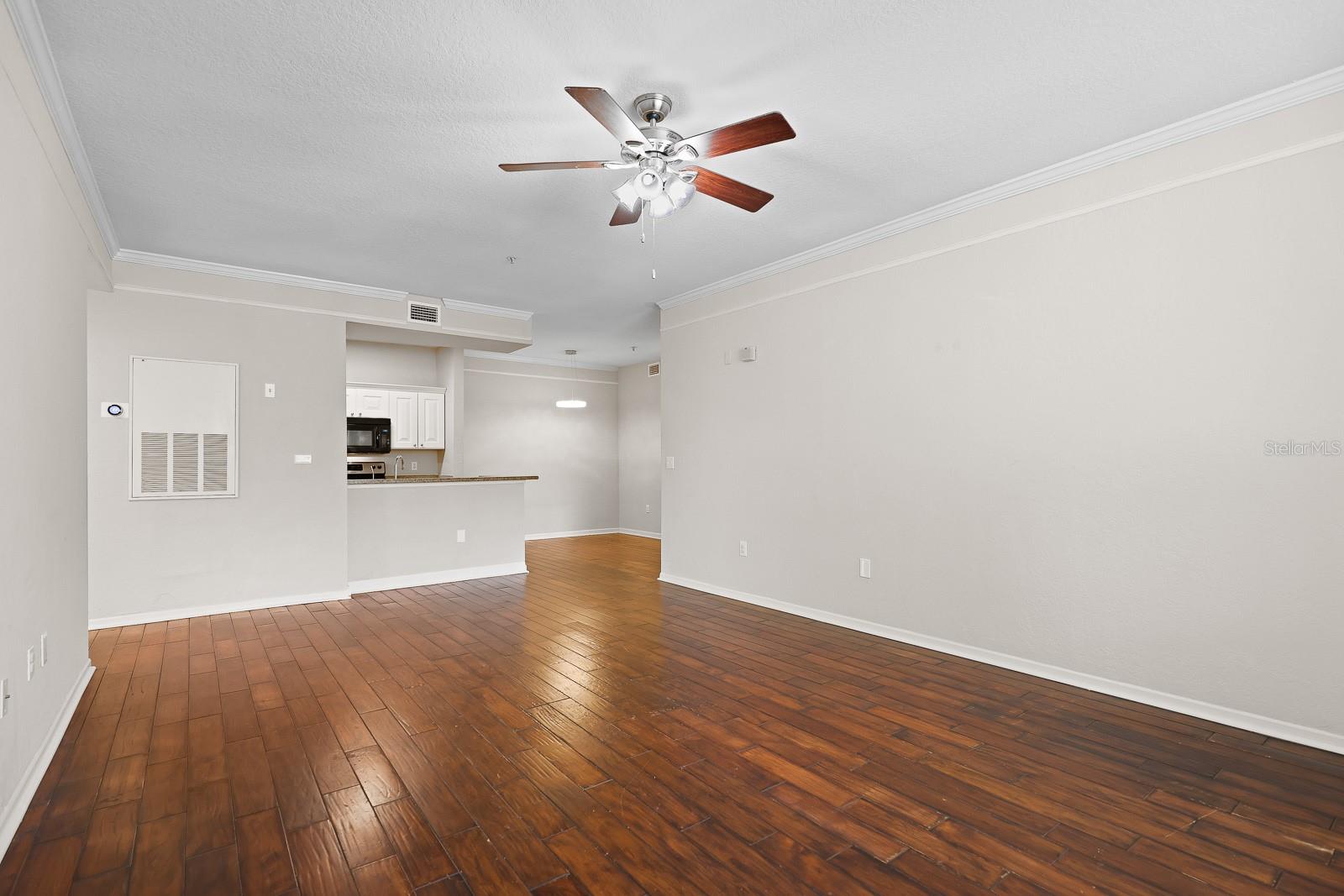 Image 10 of 33 For 17108 Carrington Park Drive 701