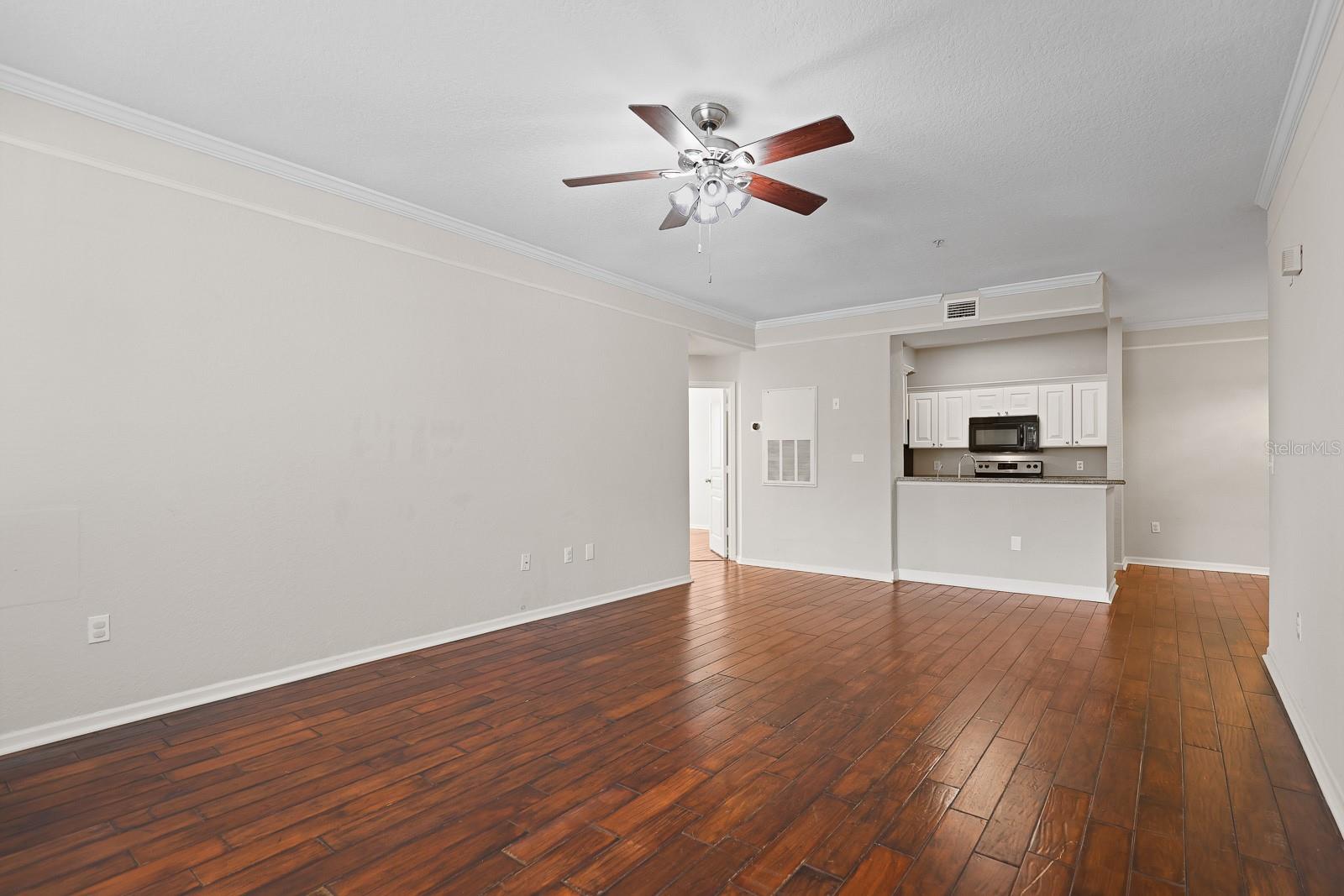 Image 11 of 33 For 17108 Carrington Park Drive 701