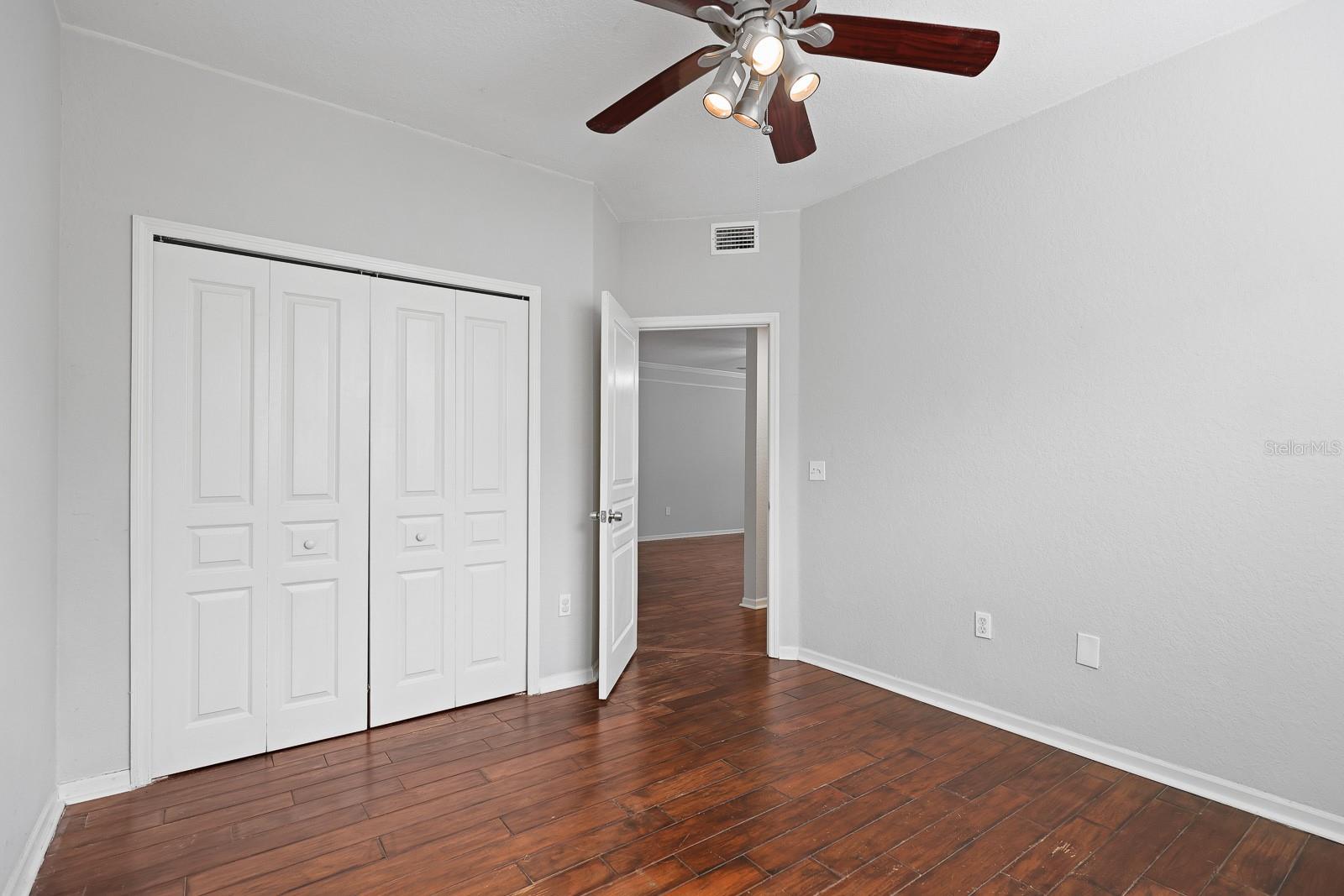 Image 17 of 33 For 17108 Carrington Park Drive 701