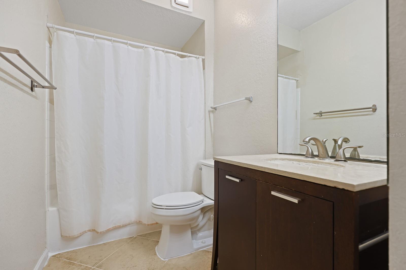 Image 18 of 33 For 17108 Carrington Park Drive 701