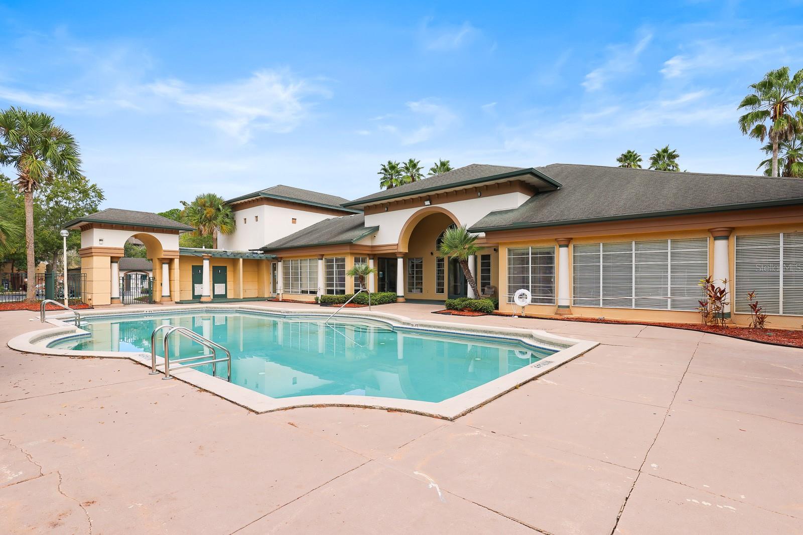 Image 28 of 33 For 17108 Carrington Park Drive 701