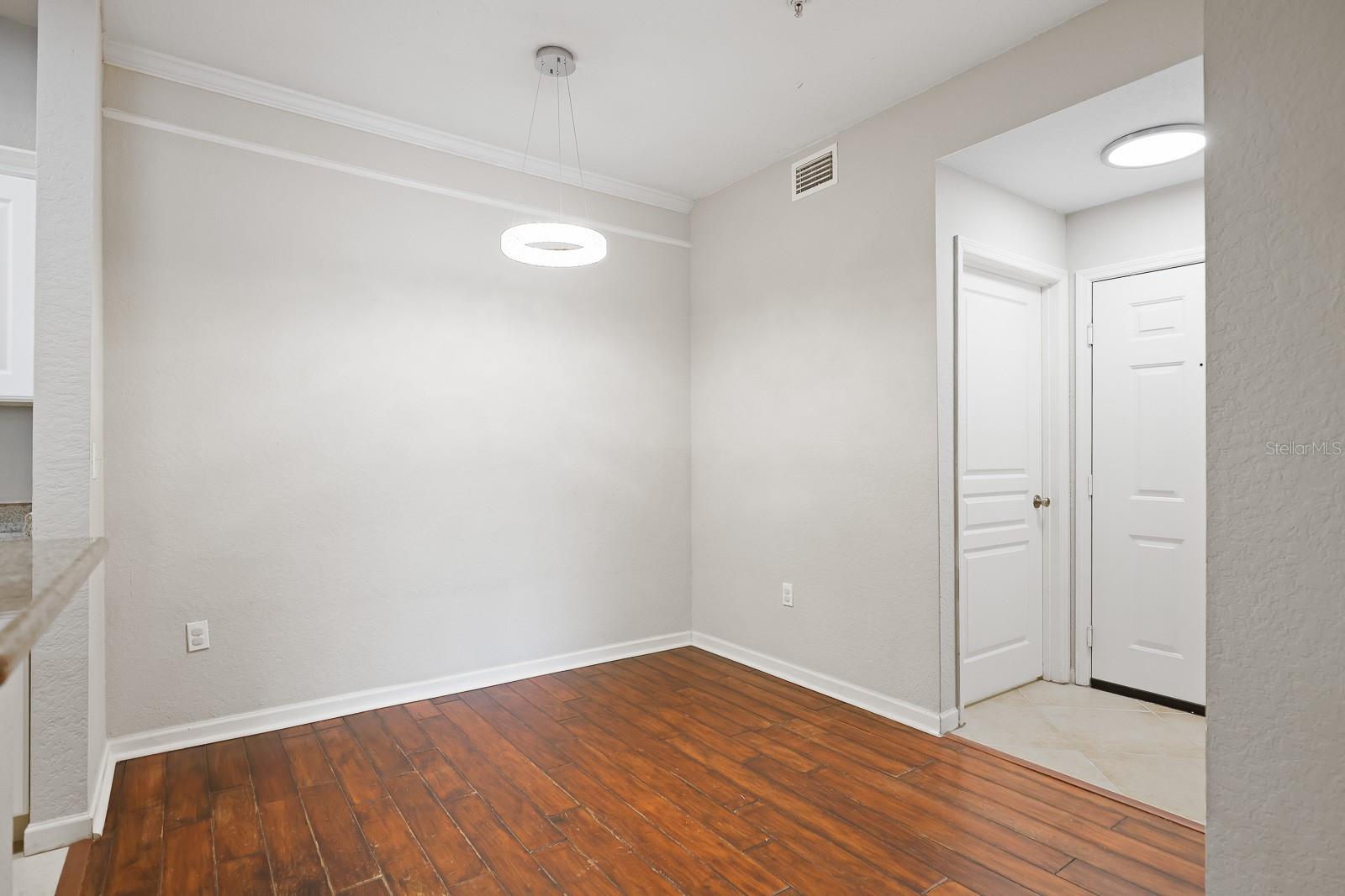 Image 8 of 33 For 17108 Carrington Park Drive 701