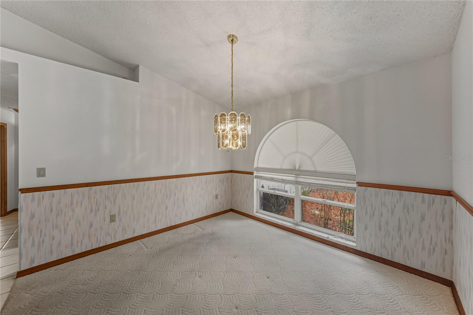 Image 11 of 92 For 1615 Lady Bowers Trail